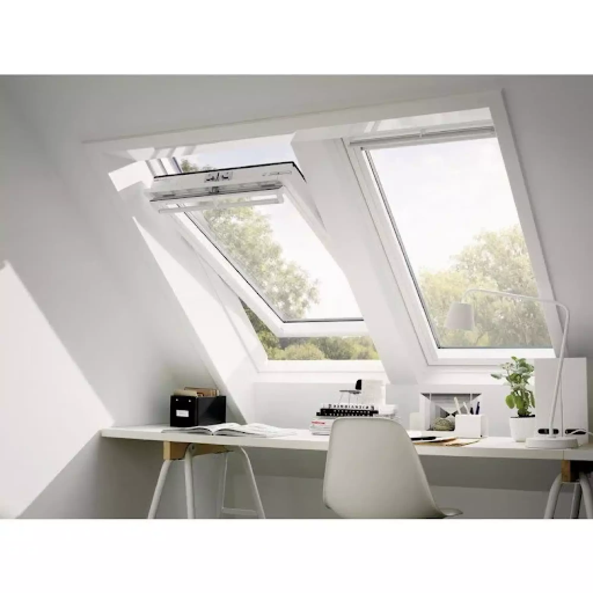 VELUX - Fenêtre de toit à rotation manuelle GGL